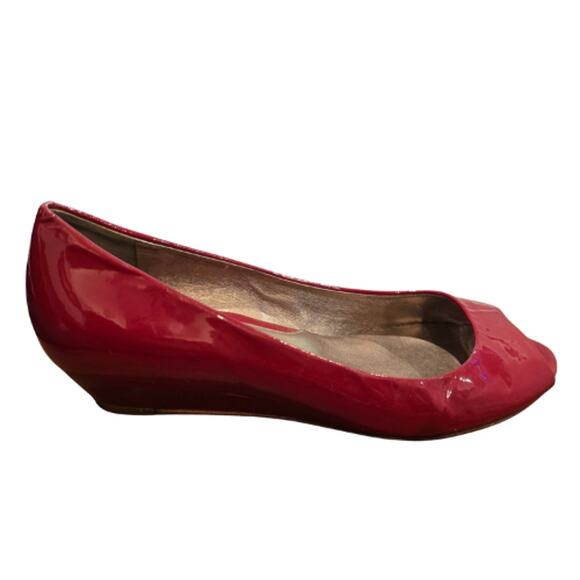 Cole Haan Morgan Peep Toe Wedges in Red Patent – EUC Size 7.5 - Picture 3 of 5